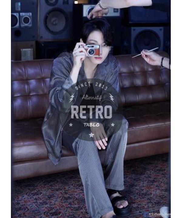 K-Pop Temalı Tablo 27 - Ahşap Retro Tablo